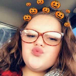 Meet your Posher, Bella